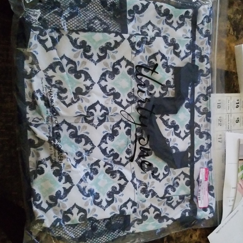 thirty-one cross body tote